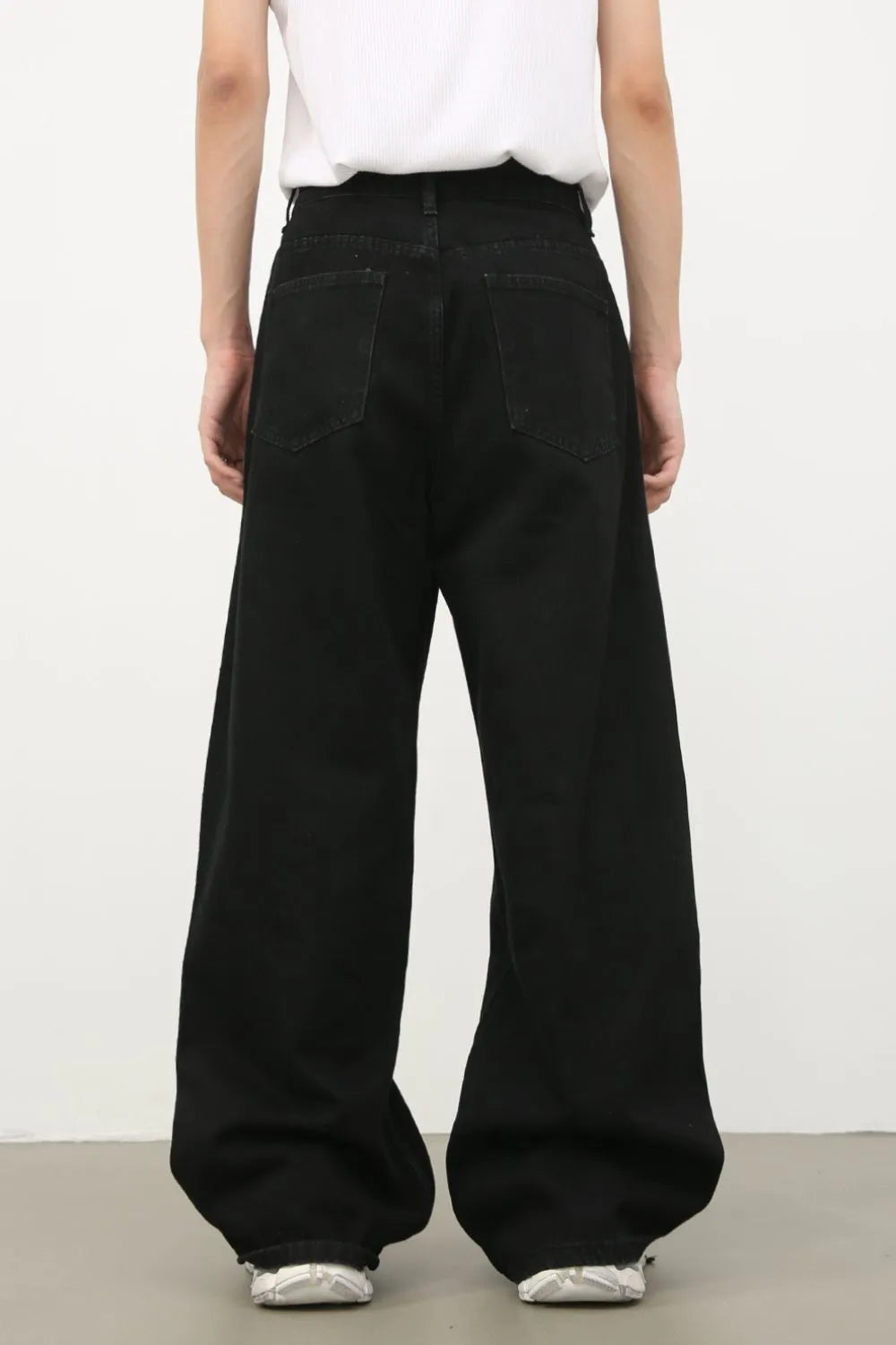 Men's Mid Rise Wide Leg Jeans - Codrington Expressions