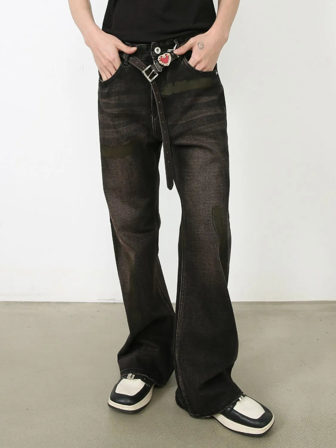 Men's Mid Rise Jeans with Pockets - Codrington Expressions