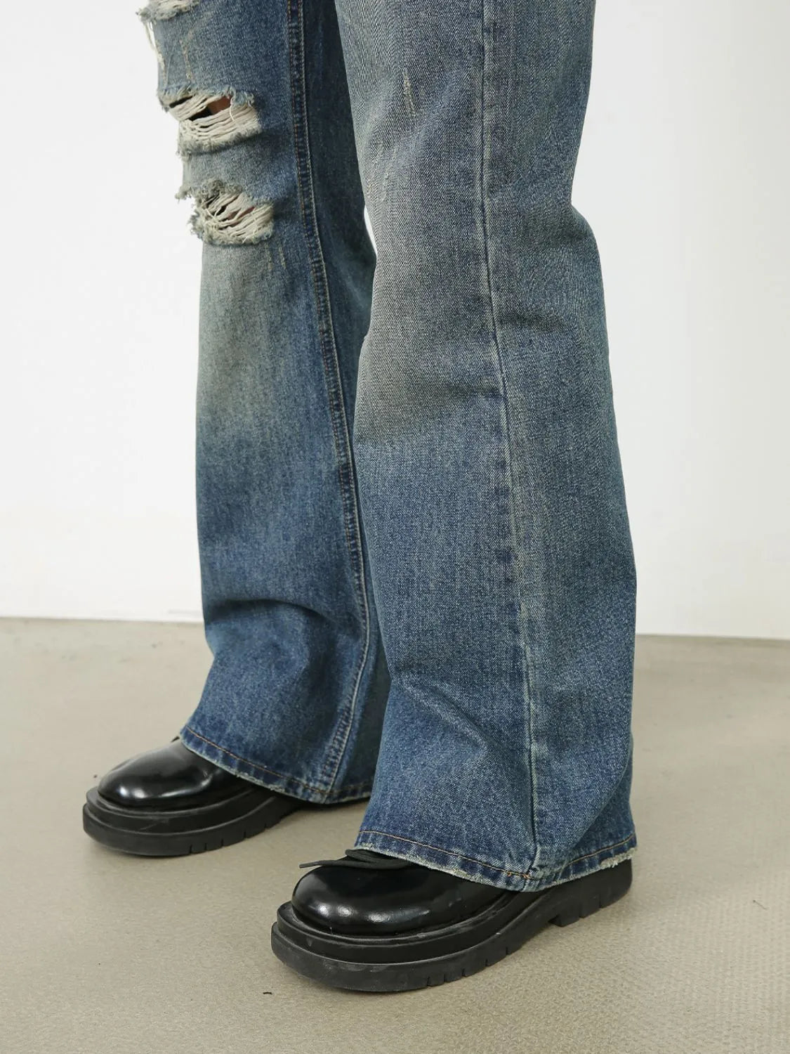 Men's Distressed Jeans with Pockets - Codrington Expressions