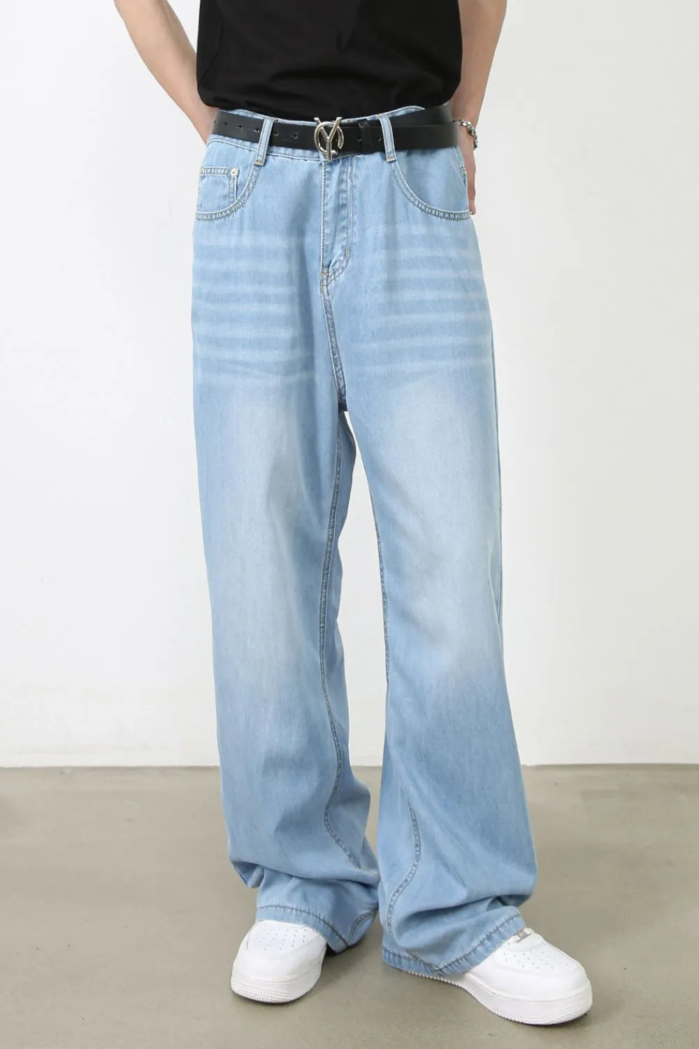 Men's Wide Leg Jeans with Pockets - Codrington Expressions 