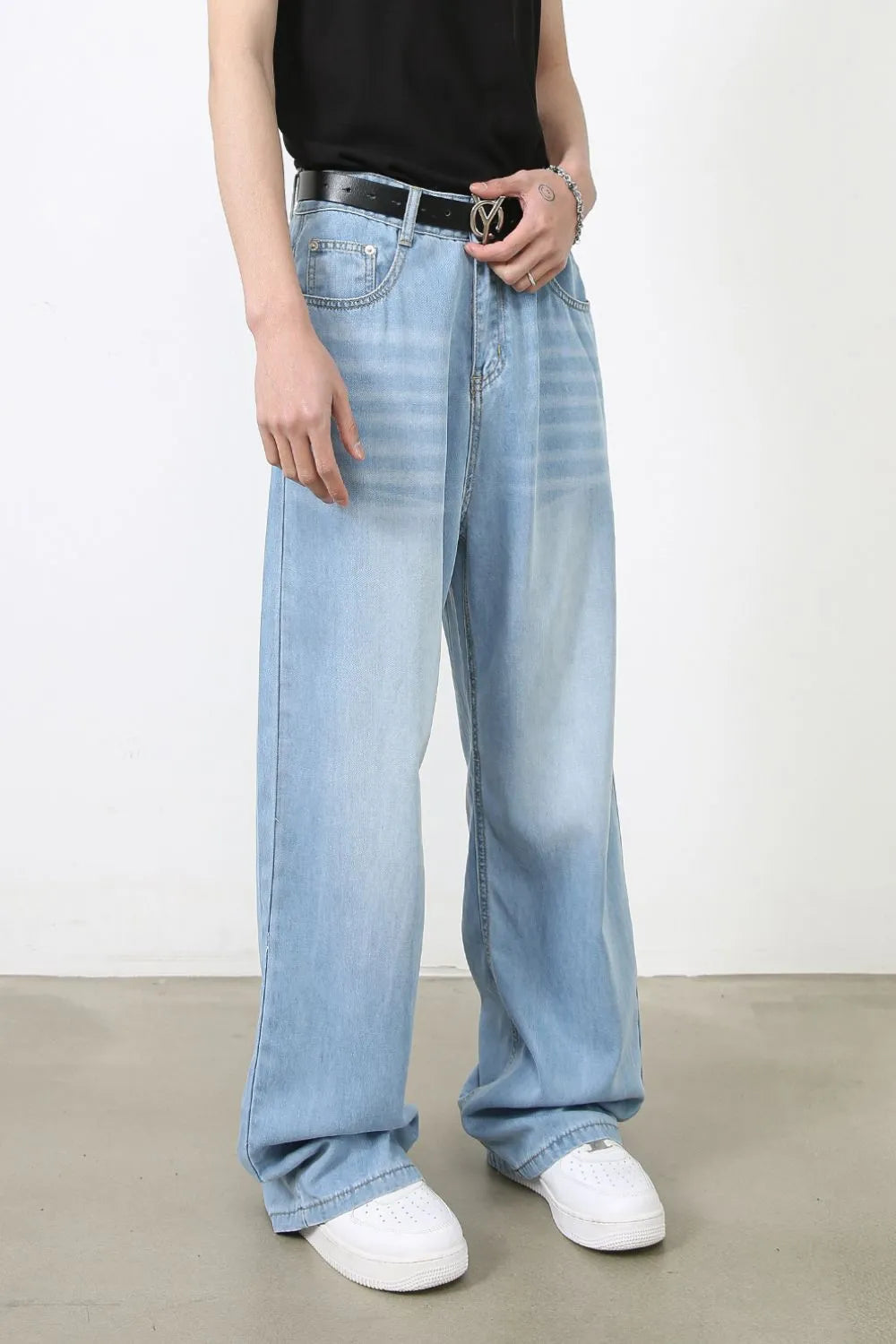 Men's Wide Leg Jeans with Pockets - Codrington Expressions 