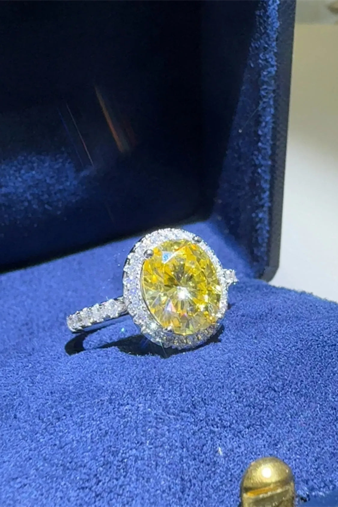 3 Carat Moissanite 925 Sterling Silver Ring - Codrington Expressions 